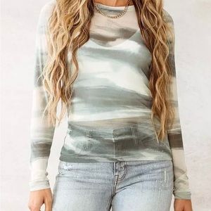 Willow-Root Sheer Crew Neck Sheer Top Size Large.